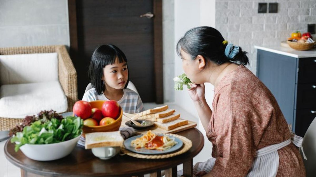 Tips Mendidik Diet Vegetarian Anak yang Bisa Dilakukan Orang Tua