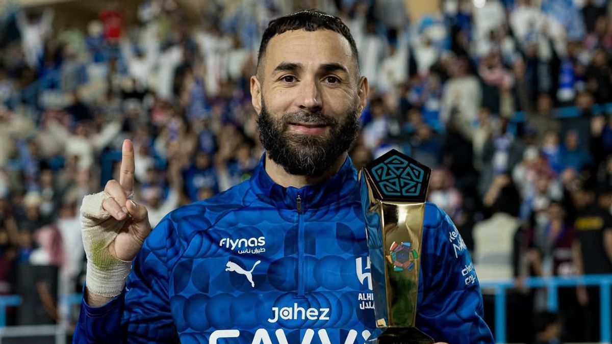 كريم بنزيمة بعد هتيريك في أول ظهور له مع الهلال: نحن بحاجة إلى الجماهير