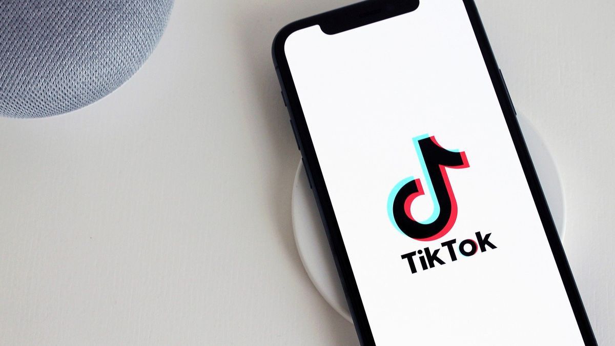 Cheer Up The Moment Of Spreading Through Homecoming Online à TikTok