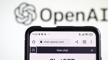 OpenAIは、サイバーセキュリティの新しいモデルが非常に危険であり、階層化された防御システムを準備することを警告