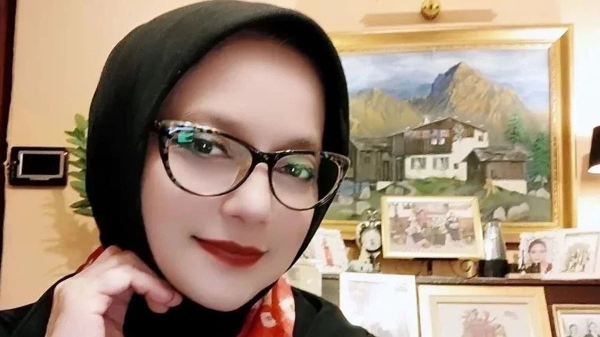 ماريسا حق الملف الشخصي، من مرحلة الترفيه إلى عالم السياسة