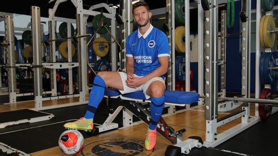 Adam Lallana Resmi Berseragam Brighton