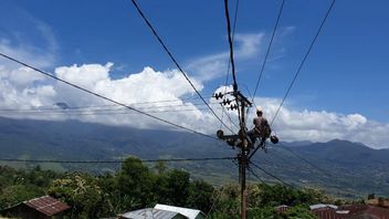 Flash Floods In Flores, PLN Ensures 82 Percent Of Electric Substation Turns On Again