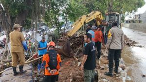 Jakarta Banjir Lebih dari 24 Jam, Heru Budi: Mohon Dimaklumi