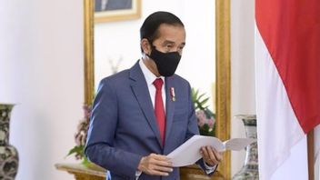 Jokowi在提交DIPA 2021时要求部长和地区负责人进行预算改革