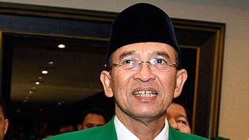 Minister Of Religion Suryadharma Ali Calls His Legal Smoking Maluh In Today's Memory, March 14, 2010