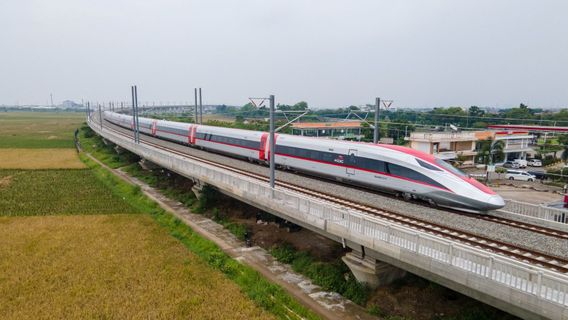 Demi Dapatkan Izin Operasi, KCIC Ajak Kemenhub Uji Pertama Kereta Cepat