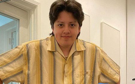 Boy Pablo Sapa Penggemar Indonesia Lewat Konser Solo