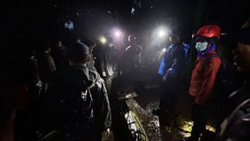 جثتي ضحيتين من طائرة ATR جلبتا إلى مركز DVI Makassar