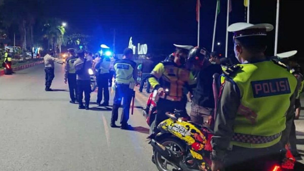 Crime Rises, Kendari Police Conduct Massive Raids At Night