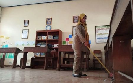 Pemerintah Gagal Membuat Mutu Sekolah Merata, Guru Sibuk Blusukan Cari Murid