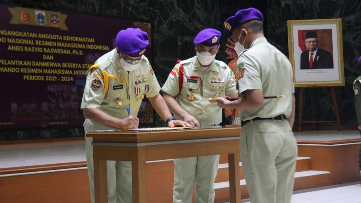 Anies Inaugurated As Honorary Member Of Indonesian Student Regiment Command