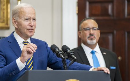 Presiden Biden Umumkan Paket Senjata Baru untuk Ukraina Senilai Rp8,9 Trliun: Ada HIMARS hingga Peluru Artileri Berpemandu Presisi