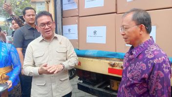 貿易大臣がバリ島から香港に57億ルピア相当の輸出品を輸出