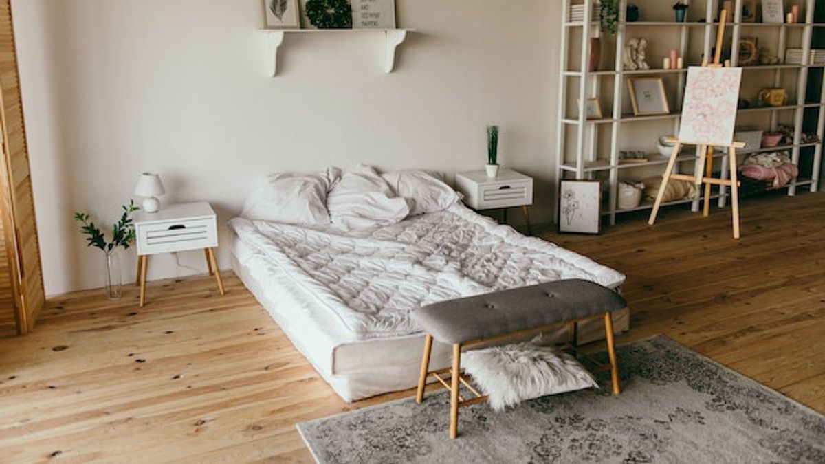 3 Tips From Designers For Those Of You Who Want Empty Angle Decoration In The Bedroom