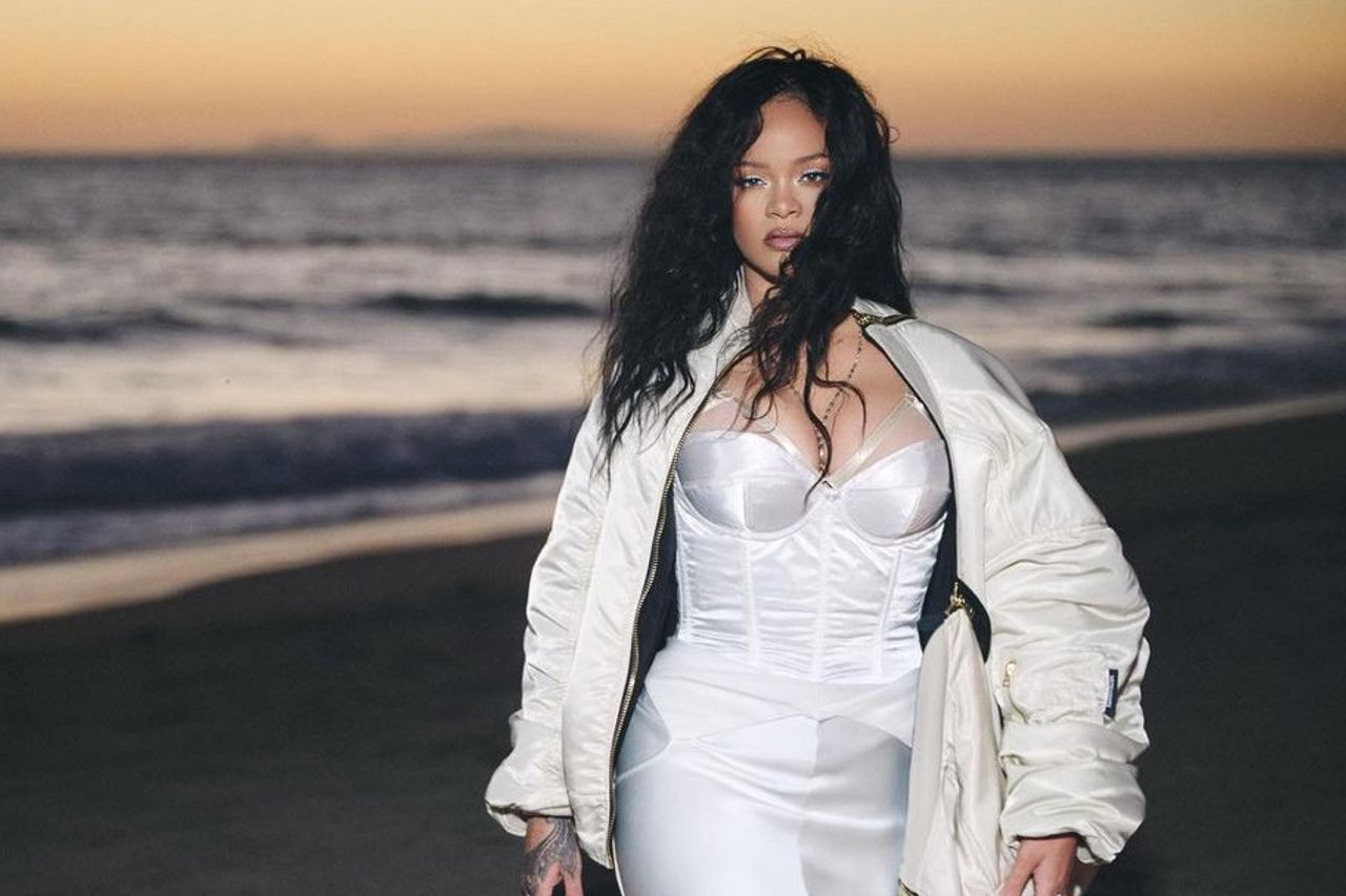 Conspiracy Theory Calls Rihanna 'Sold' To P Diddy For Success In Industry