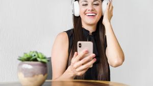 10 Lagu yang Cocok untuk Story IG agar Suasana Terlihat Hidup dan Berkesan