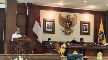 Garam Bali Ditolak Masuk ke Pasar Modern, Gubernur Koster Minta Jokowi Revisi Keppres No. 69/1994