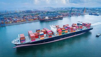 Turunkan Emisi, Pelindo Terapkan Green Shipping di Pelabuhan