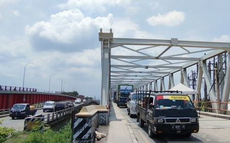 Banjir Surut, Kendaraan Bisa Melintas Lagi Jalur Pantura Demak-Kudus