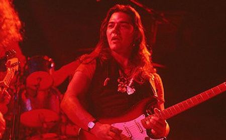 Merayakan Kehidupan Tommy Bolin dengan Kumpulan Trek yang 'Hilang'