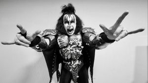 Kritik Keras Gene Simmons Soal Kemenangan Rapper di Induksi Rock & Roll Hall of Fame