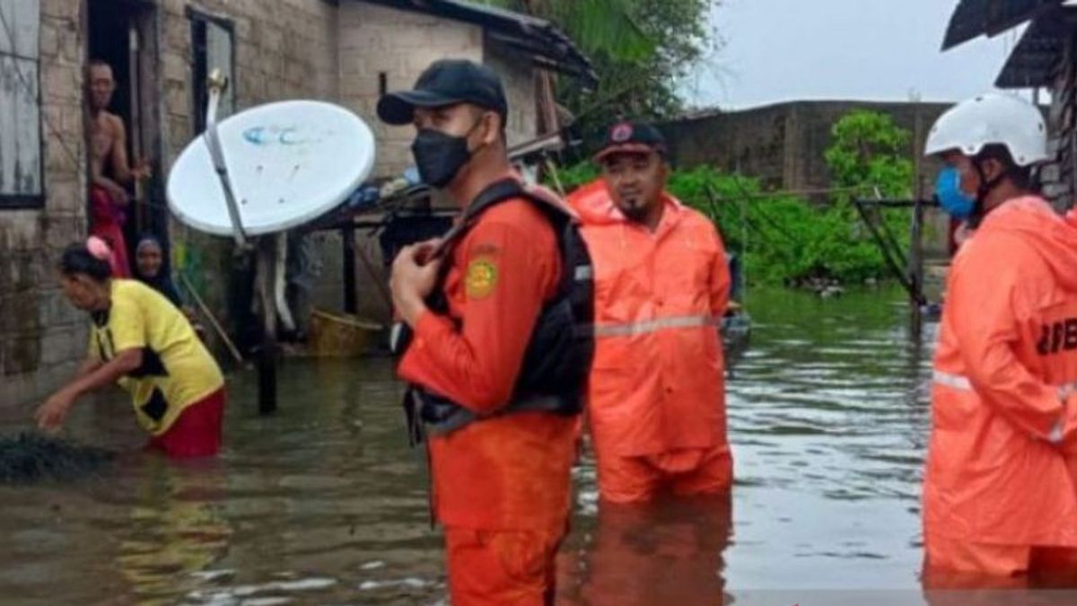 邦加槿榔市15个村庄被水淹没，水位30-50厘米
