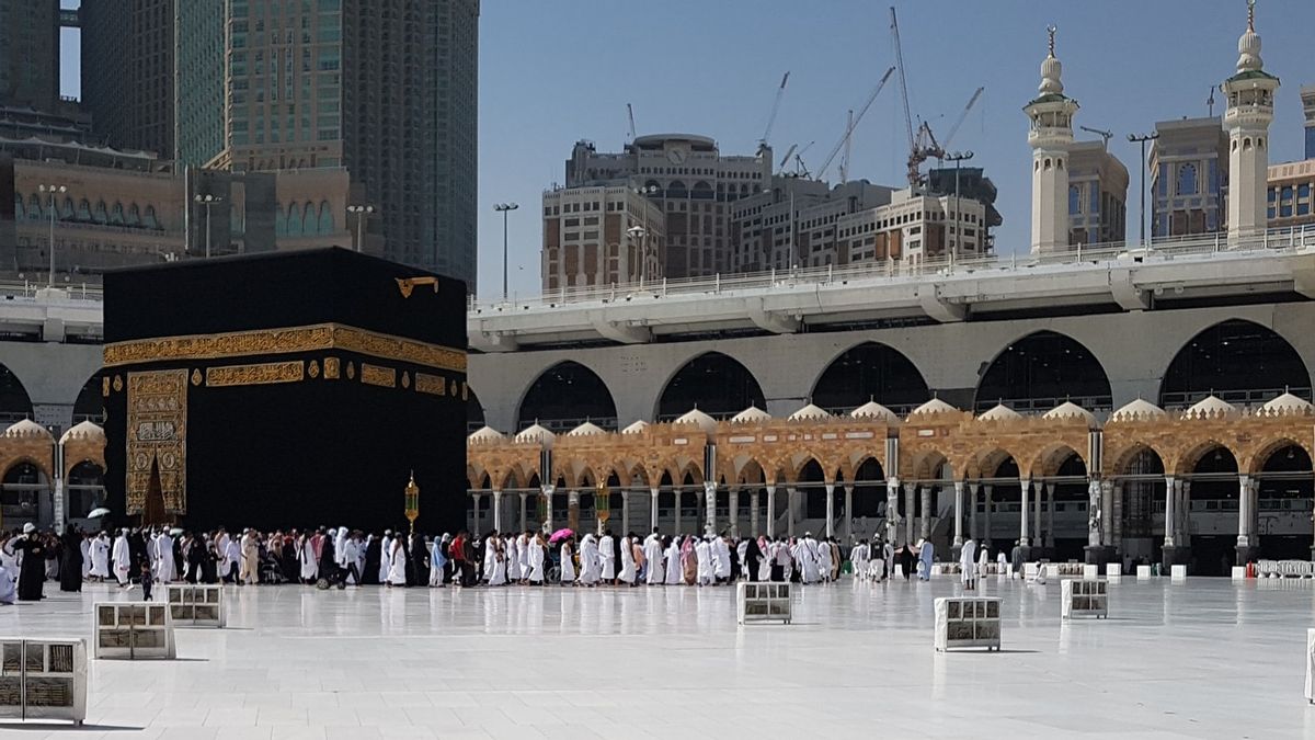 Dozens Of Prospective Hajj Pilgrims From Surabaya Cancel Departure