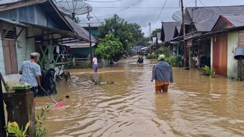 洪水と地すべりがタパヌリ・ラヤを襲い、8人の住民が死亡