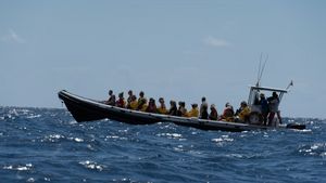 Migran yang datang dengan Perahu Kecil ke Inggris Capai Rekor