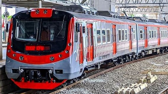 Resmikan KRL Jogja-Solo, Jokowi: Semua Transportasi Harus Mengarah Ramah Lingkungan