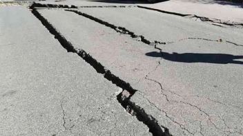 خلال أسبوع من 93 زلزالا في سومباوا ، BMKG يذكر السكان بالبقاء يقظين