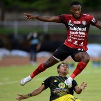 从狭窄的更衣室到新闻发布会的便携式帐篷，巴厘岛的Liga 1充满了批评，LIB总监：重要的是好的球场