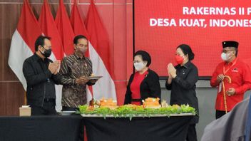 Dapat <i>Surprise</i> Ulang Tahun dari Megawati, Jokowi: Seumur-umur Saya Tak Pernah Berulang Tahun Dirayakan