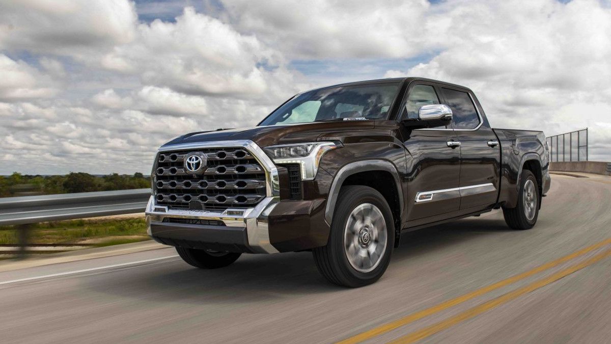 Toyota Holds A Recall Program In The US Involves Pickup And Sedan Cars, This Is The Cause