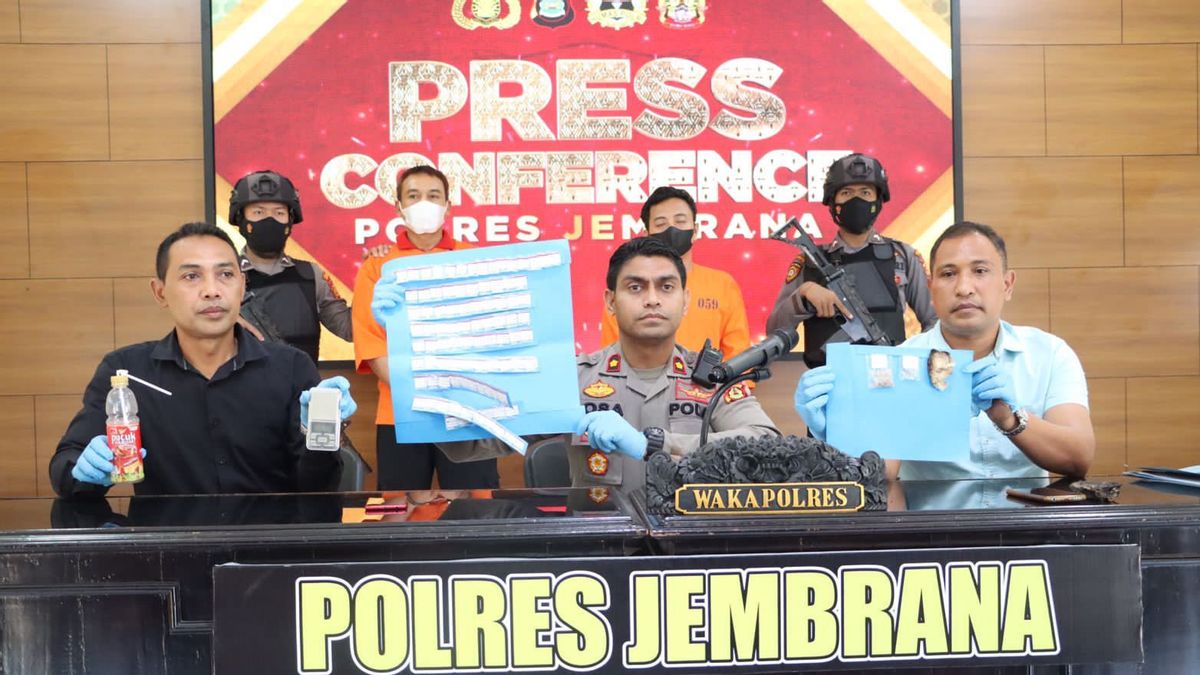 Fired Police Arrested For Being A Drug Dealer In Jembrana Bali, Burning Evidence During Arrest