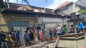 Satu Keluarga Tewas Tertiban Tembok SPBU yang Roboh di Tebet Jakarta Selatan