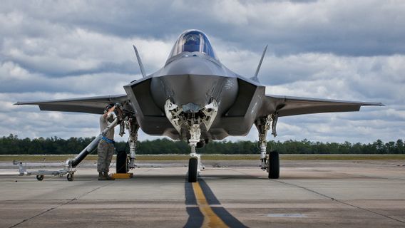 スイスは、ヨーロッパの軍備の上にF-35ステルス戦闘機と愛国者ミサイルを選択します