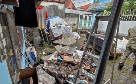 Wakil Walkot Surabaya Armuji Gerak Cepat Tangani Rumah Ambruk Diterpa Angin Kencang di Wonocolo