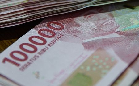 Rupiah Senin Ditutup Melemah Tipis 8 Poin ke Level Rp13.885 per Dolar AS