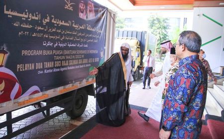 Kemenag Terima Bantuan 1 Ton Kurma dan 3 Ribu Alquran dari Raja Salman