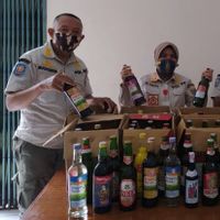 Perangkat Desa di Kudus Terjaring Razia karena Jualan Miras
