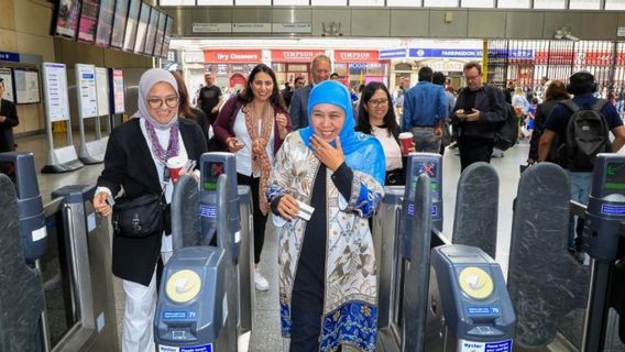 Governor Khofifah Tests MRT Elizabeth Line London, Absorbs Mass Transportation Technology For East Java