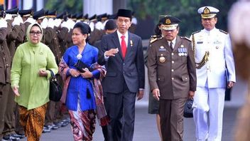 President Jokowi: Don't Have Officials Playing With The Law, Leave Imported Goods