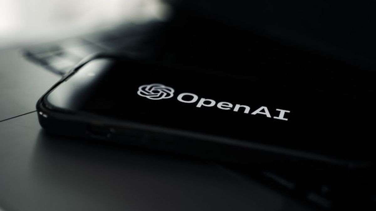 الإعلانات على ChatGPT تنفجر ، OpenAI تستهدف 100 تريليون روبية