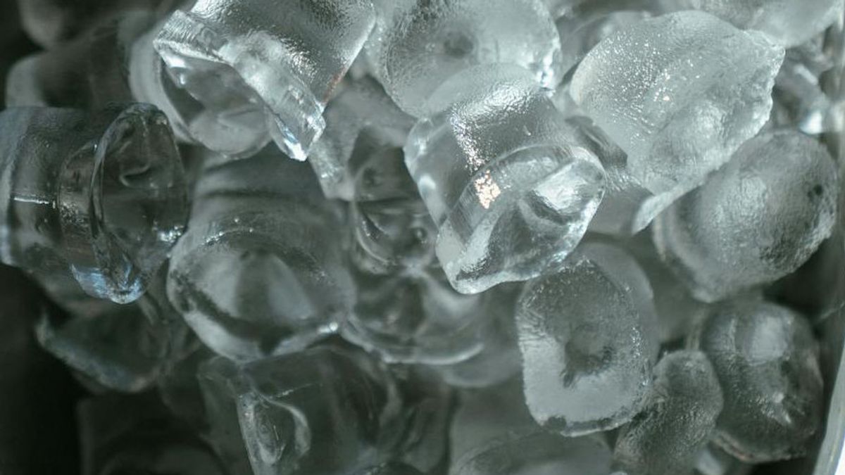 Be Alert, Habits Of Likes To Boost Ice Can Be A Sign Of This Disease