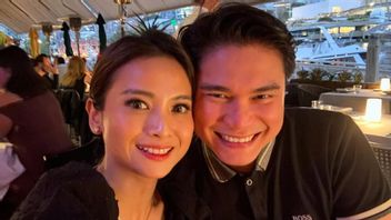 آشا سبترياسا لديها رمز حول الطلاق من خلال كومن على تحميل فيكي خاريسما