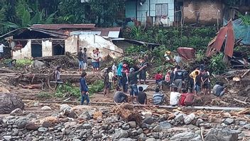الأمل في أن يدعم الكون جهود التخفيف من حدة الفيضانات في شرق نوسا تينغارا