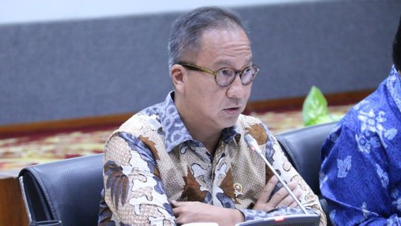 Atasi Dampak COVID-19, Pemerintah Beri Stimulus Industri Agar Terus Bergerak