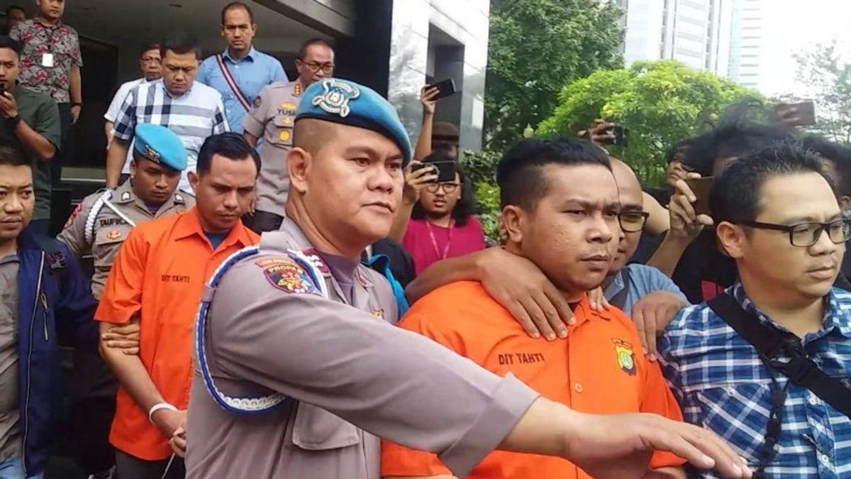 A Number Of Circles Find Oddities In Novel Baswedan Attacker Trial